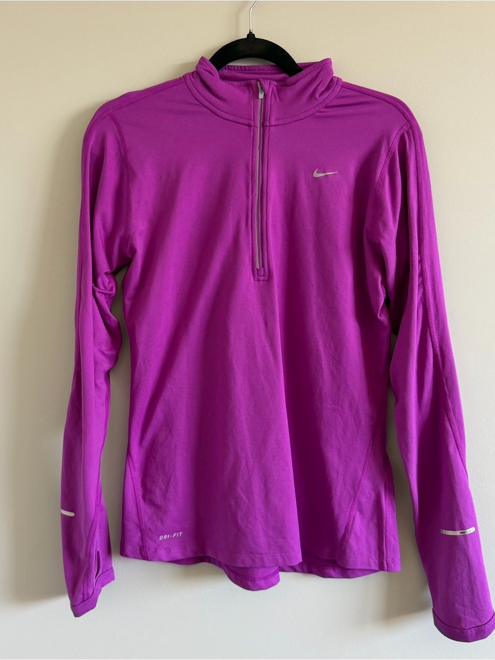 Nike women’s running half zip size medium